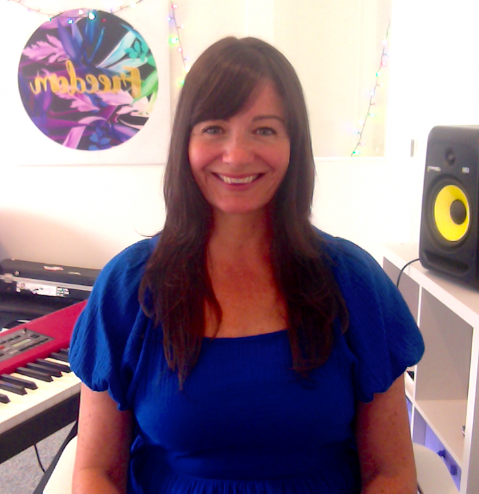 Natalie Elms – ‘Intuitive Voice’