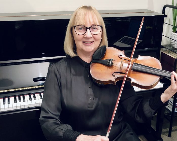 Helen Weir – Piano and Violin Lessons